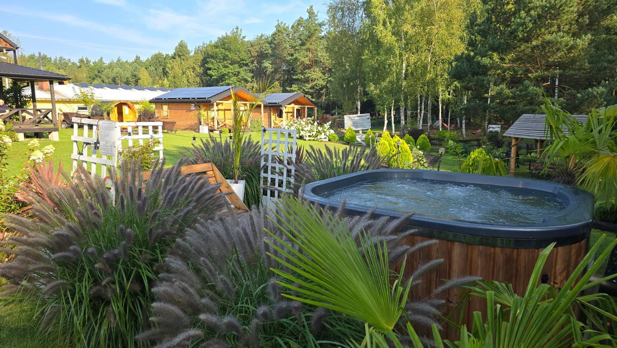 Vip Village Las Woda Rower - Podgrzewany Basen, Balia, Sauna Miedzierza エクステリア 写真