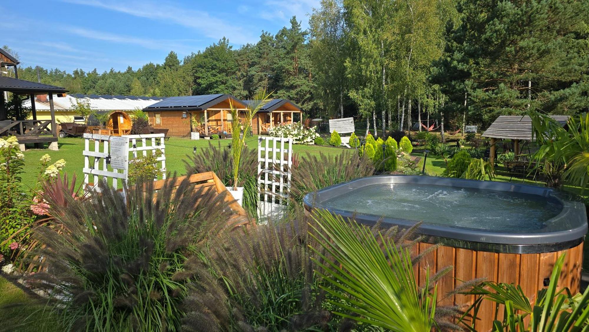 Vip Village Las Woda Rower - Podgrzewany Basen, Balia, Sauna Miedzierza エクステリア 写真