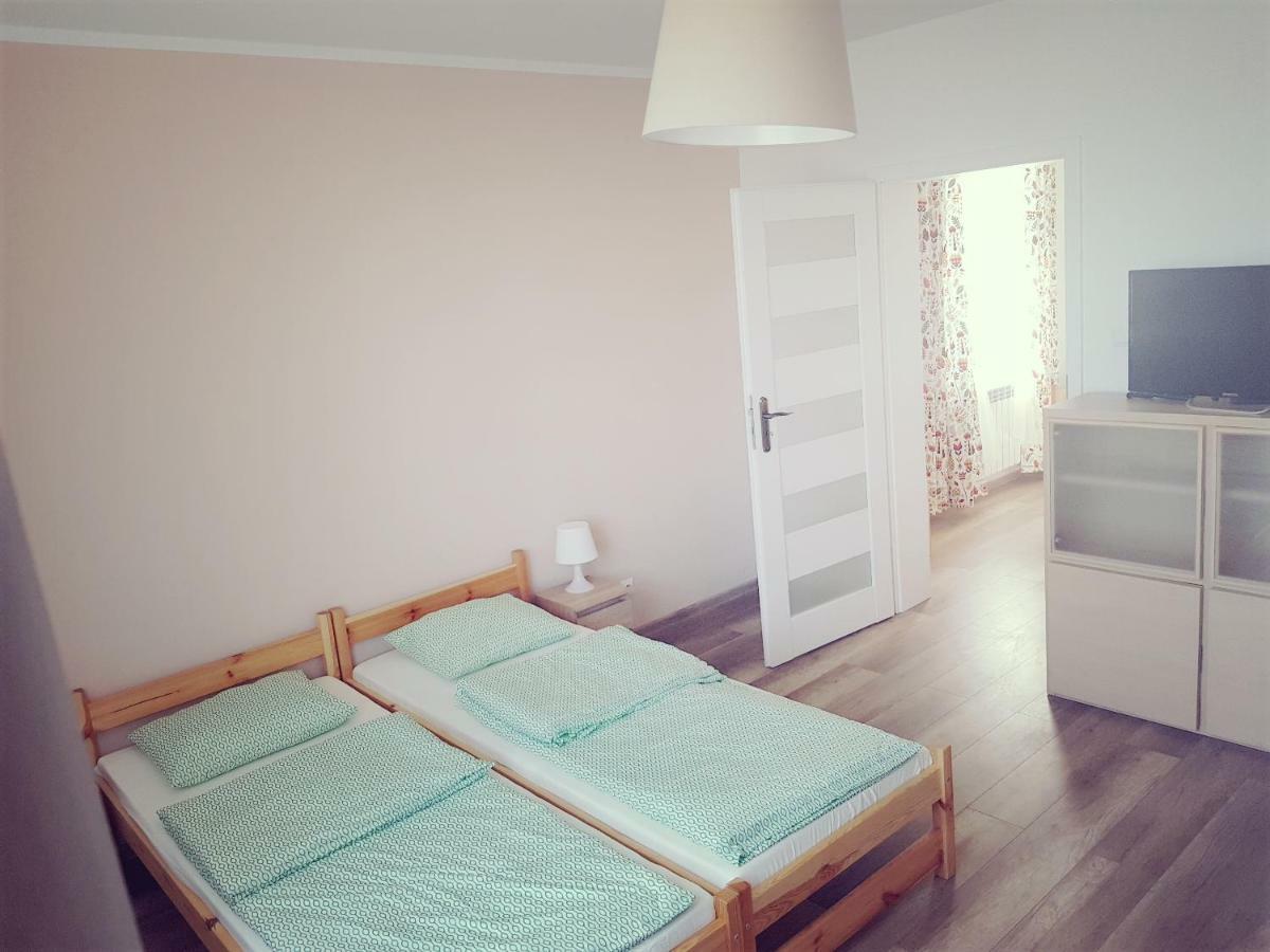 Vip Village Las Woda Rower - Podgrzewany Basen, Balia, Sauna Miedzierza エクステリア 写真